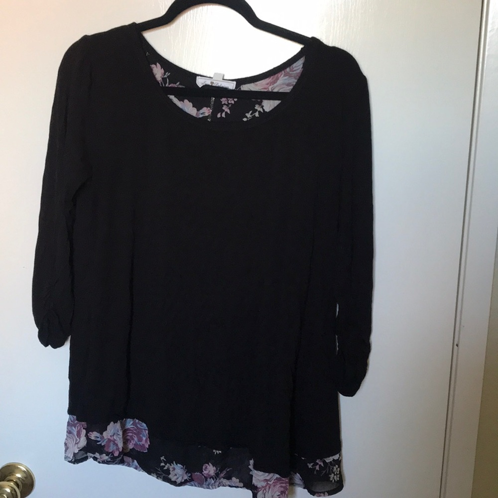 Maternity floral blouse